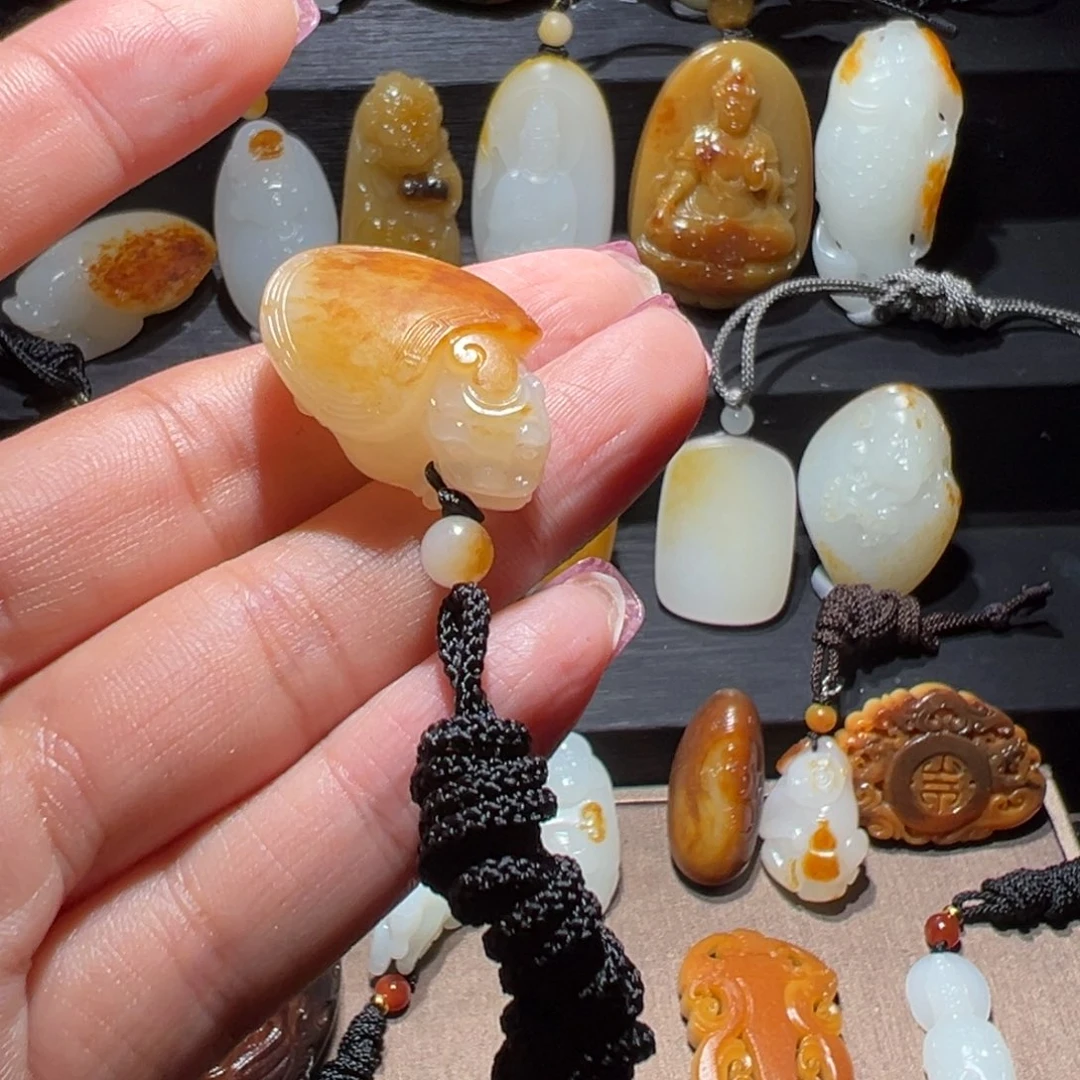 和田玉玉牌未镶嵌q****2