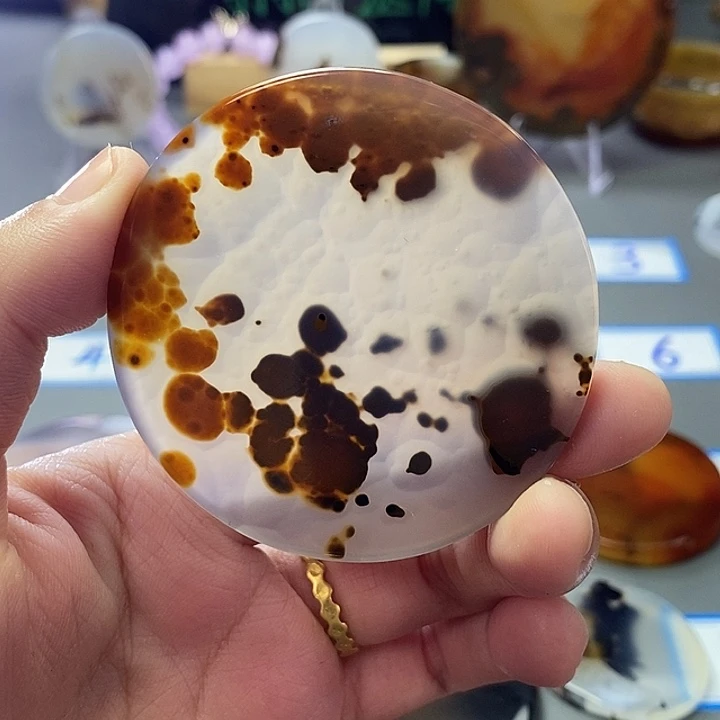 玛瑙/玉髓未镶嵌珠宝半成品