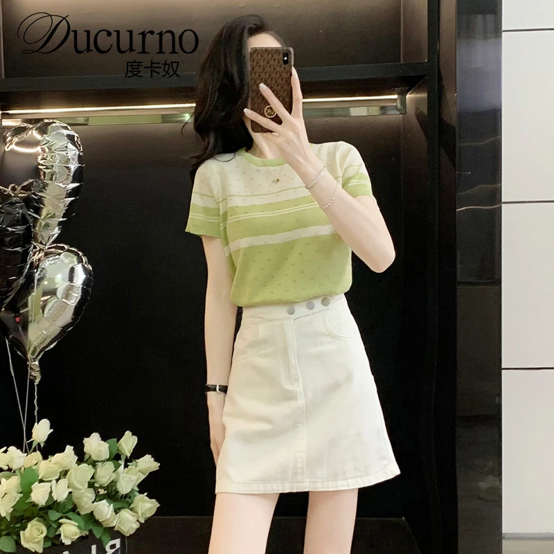 夏日ootd穿搭小个子一整套减龄韩系针织衫高腰白色短裙套装两件套