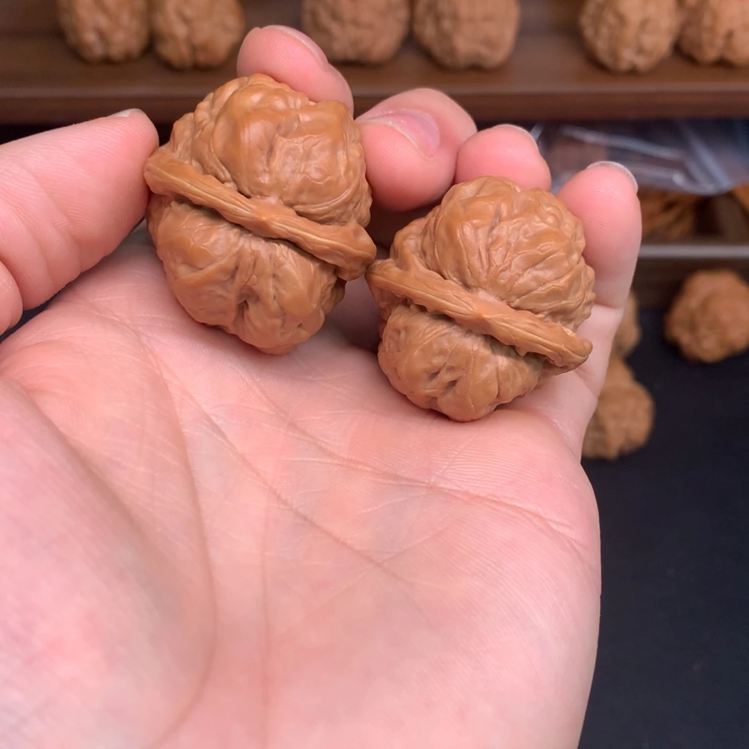 文玩核桃吊坠边35肚36蛤蟆