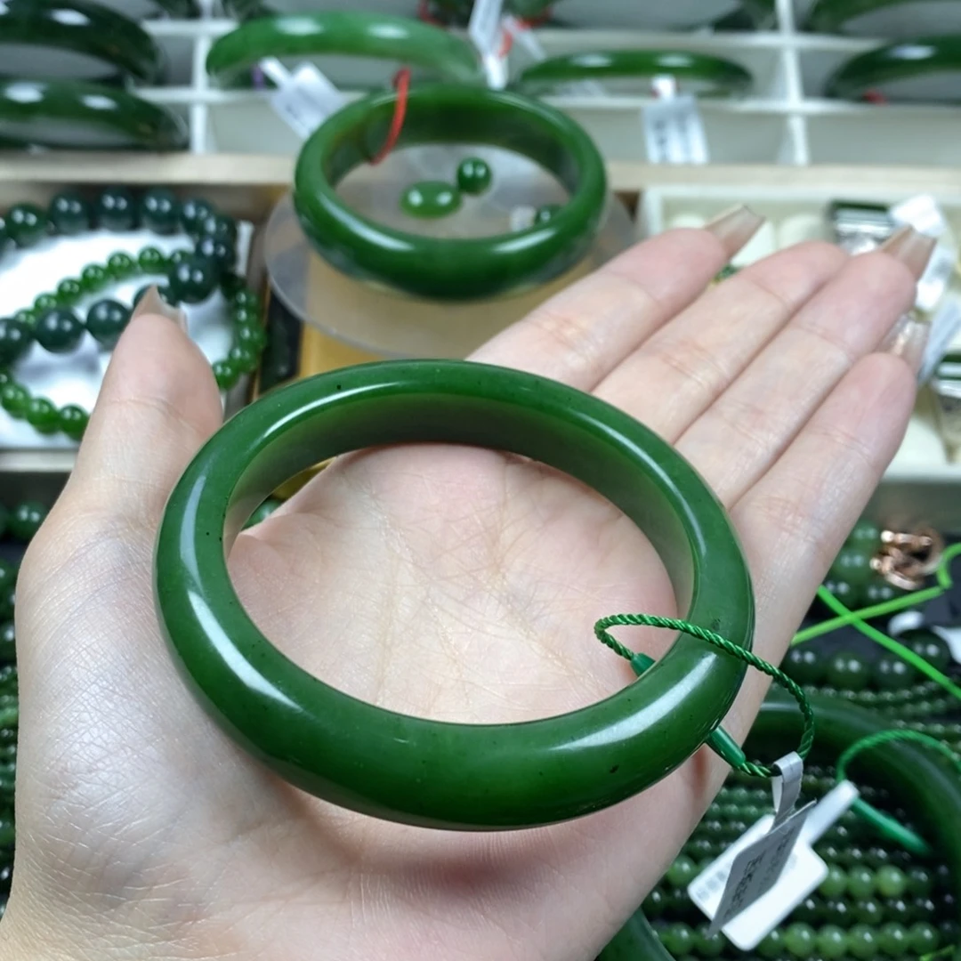 和田玉（碧玉）手镯未镶嵌凌*芝