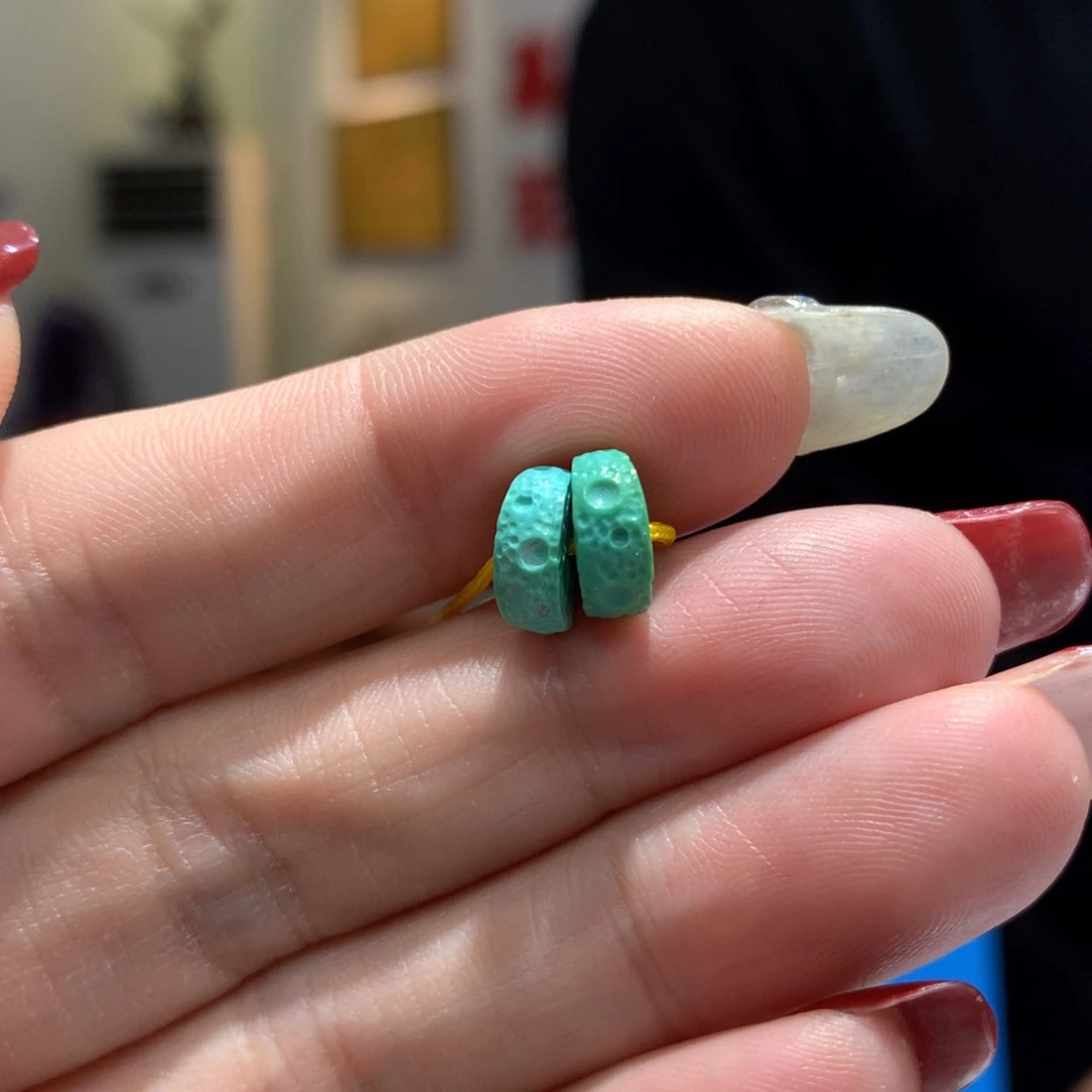 绿松石配饰未镶嵌