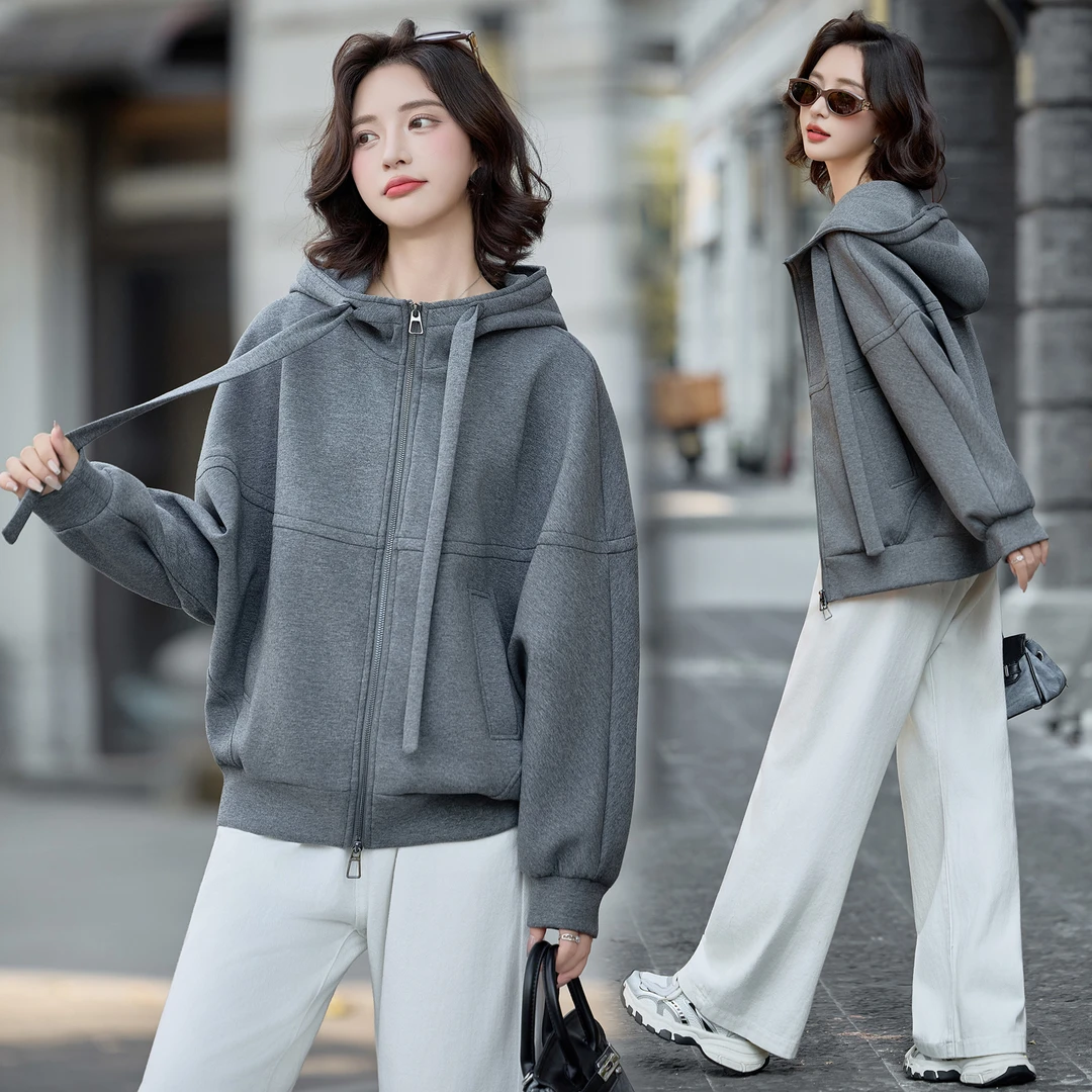 小个子巨好看灰色短款外套女2025秋季新款宽松减龄休闲连帽卫衣女