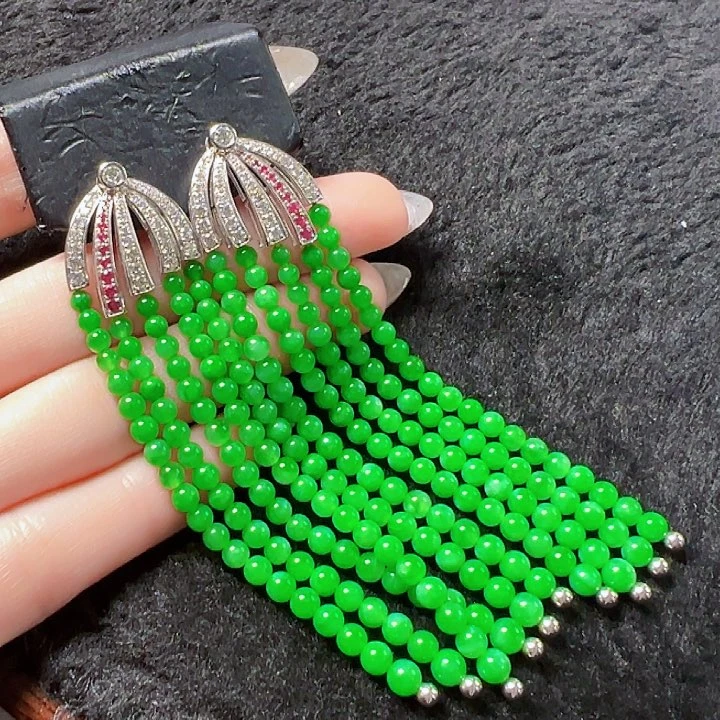 翡翠耳饰18K金镶嵌签收后24小时鉴赏期，过时不退