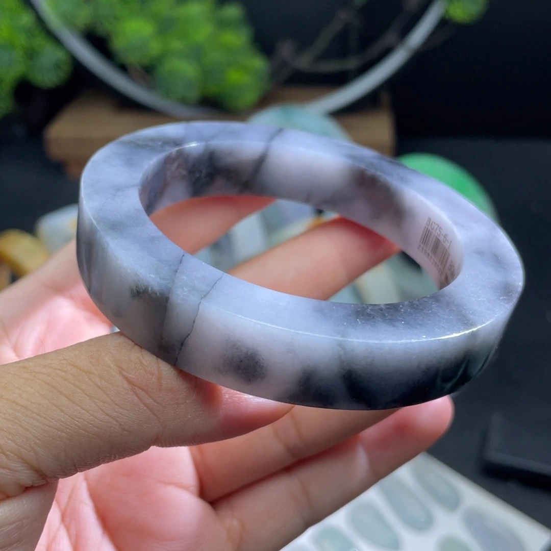 未镶嵌不退不换定制翡翠