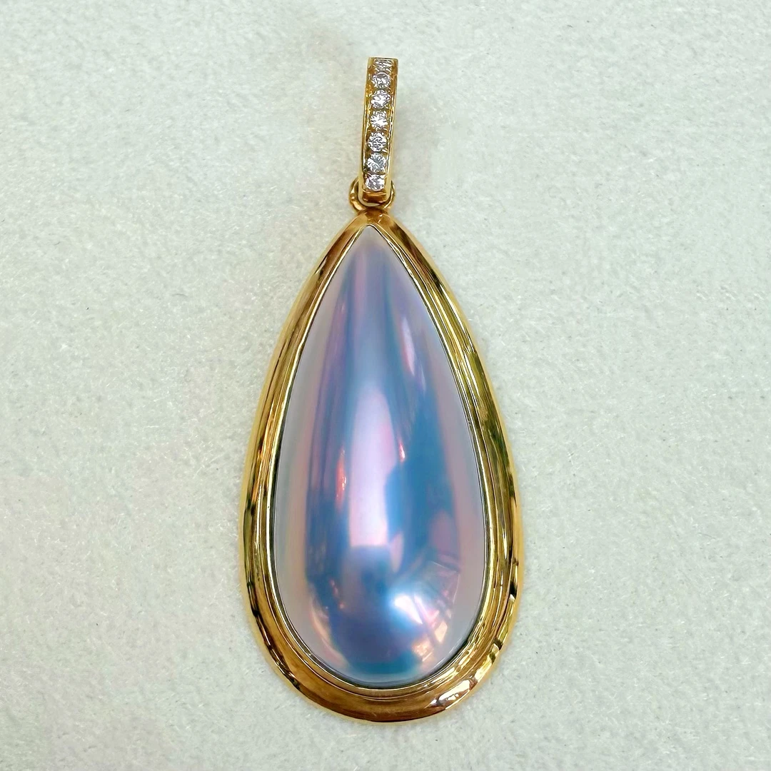 朕的珠 厚金飞碟水滴经典款 天然海水炫彩马贝吊坠18K金镶嵌成品