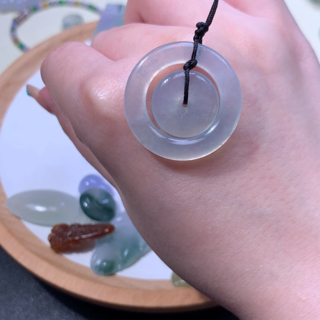 定制翡翠未镶嵌子母扣