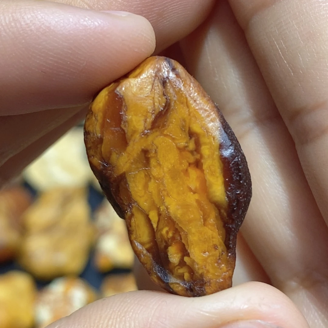 定制琥珀蜜蜡原石
