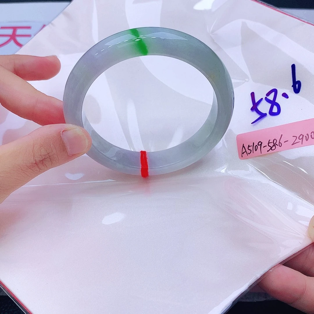 未镶嵌手镯翡翠翡翠