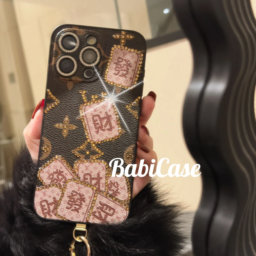 【八方来财】皮质全包人工点钻适用于苹果iPhone16promax15p手机壳