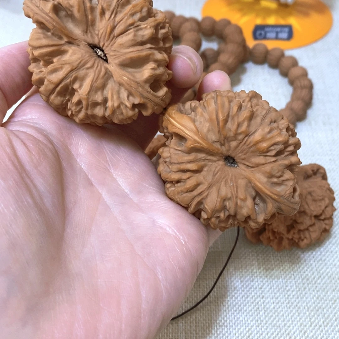 哈***嘿核桃官帽56文玩核桃