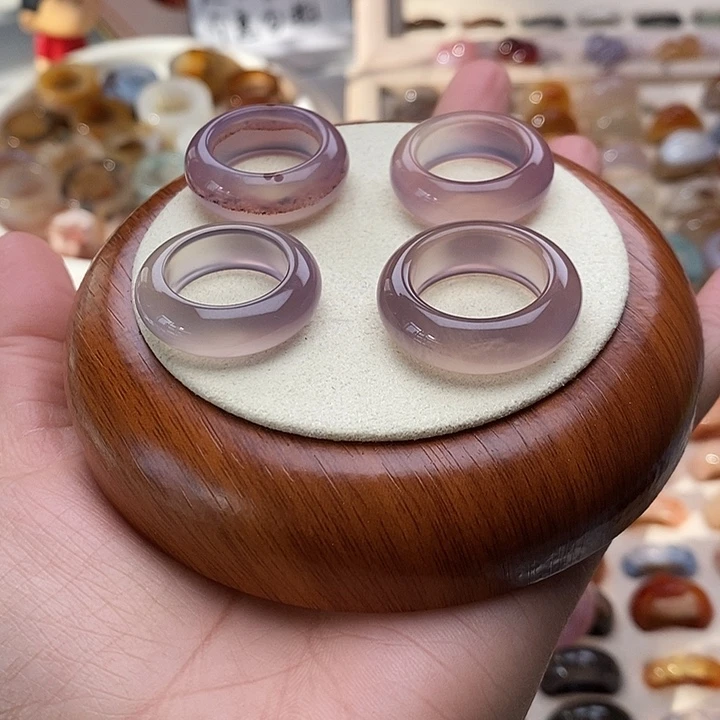 王***揺玛瑙/玉髓未镶嵌戒指A 43不退换福利