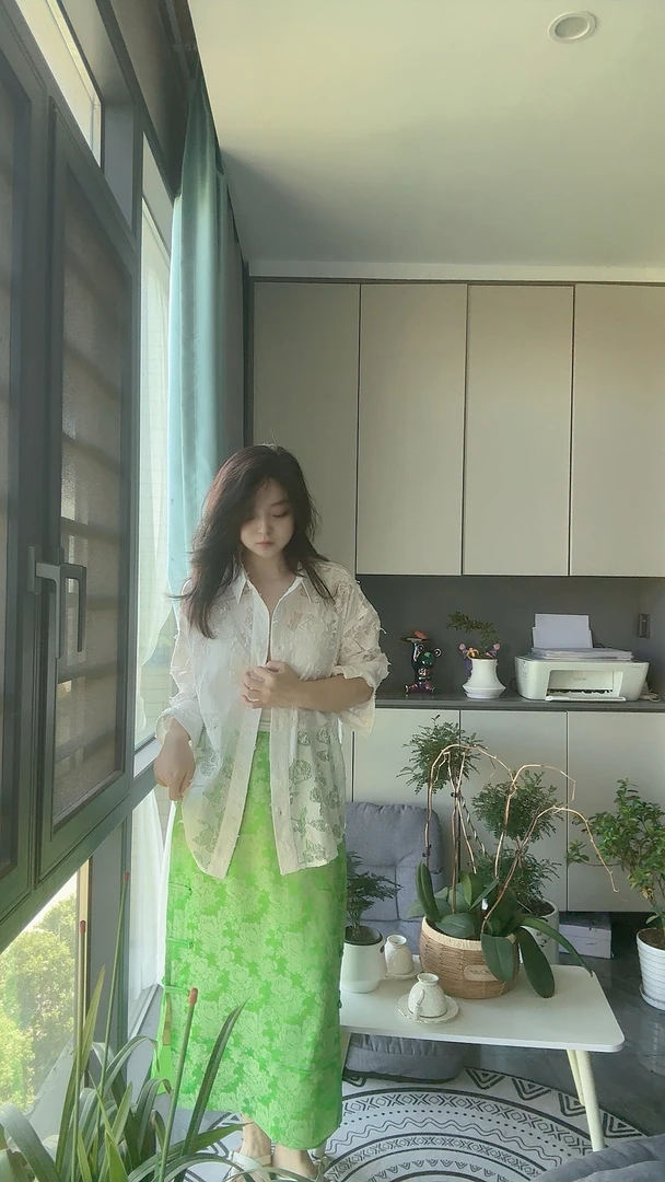 绿野仙踪 提花真丝高腰半身裙女开叉新中式盘扣a字裙