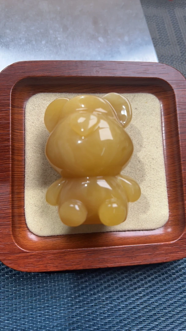 天然原矿琥珀蜜蜡大熊