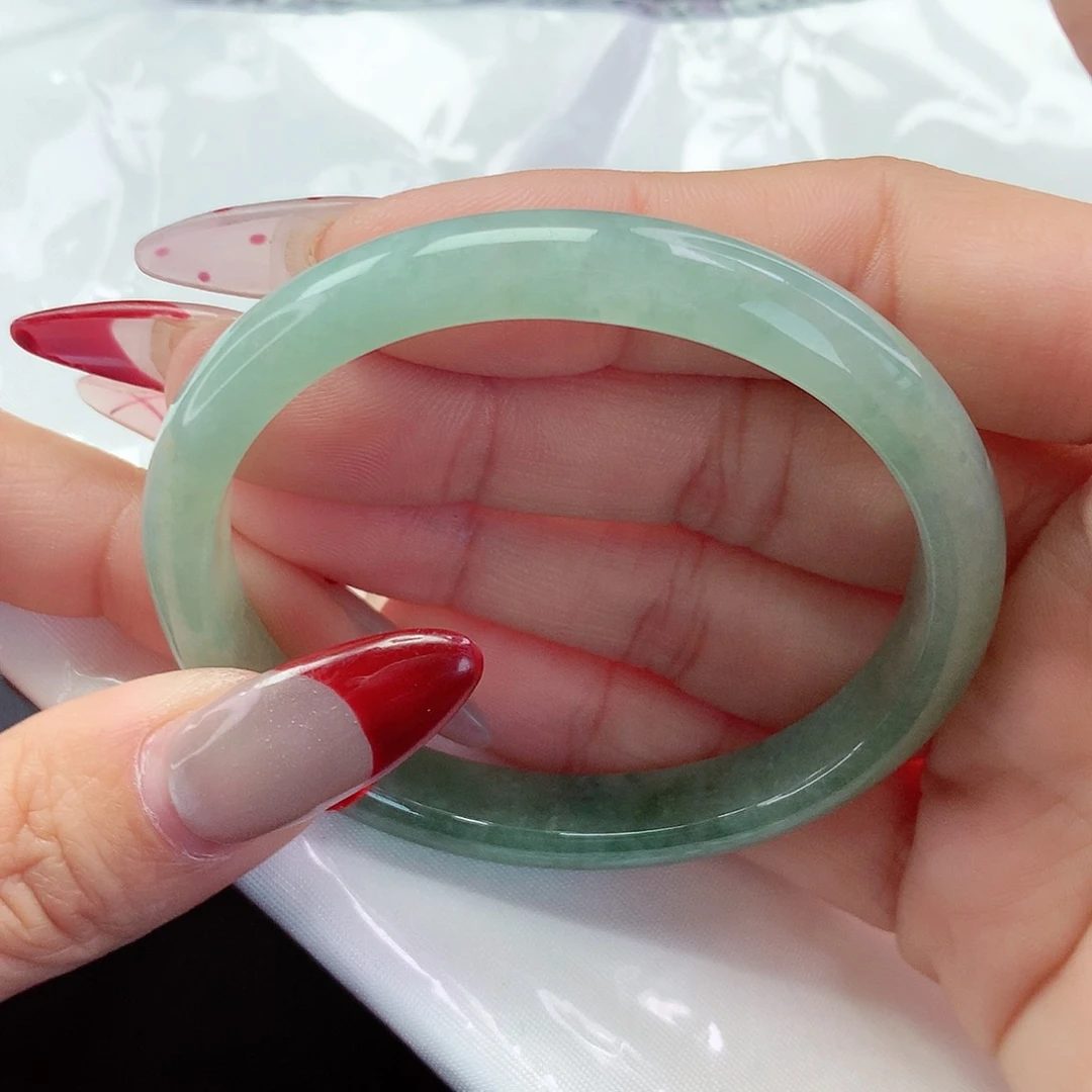 【闪购商品】翡翠手镯未镶嵌a1101005贵妃