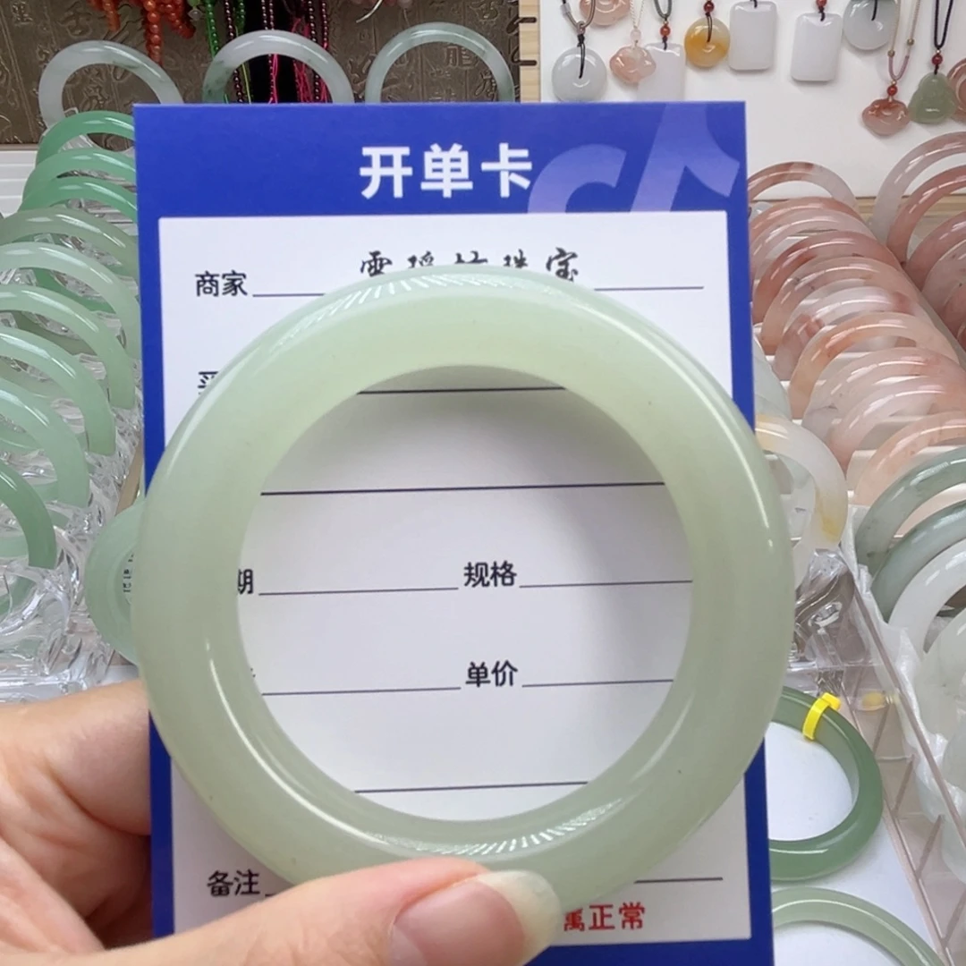 玛***@东陵石未镶嵌手镯