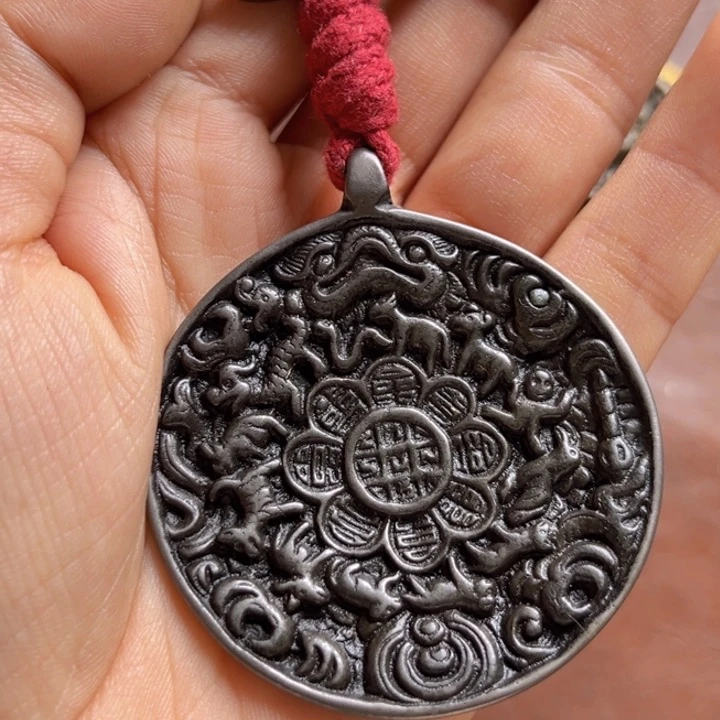 颈饰琉璃L****乖喜欢的朋友