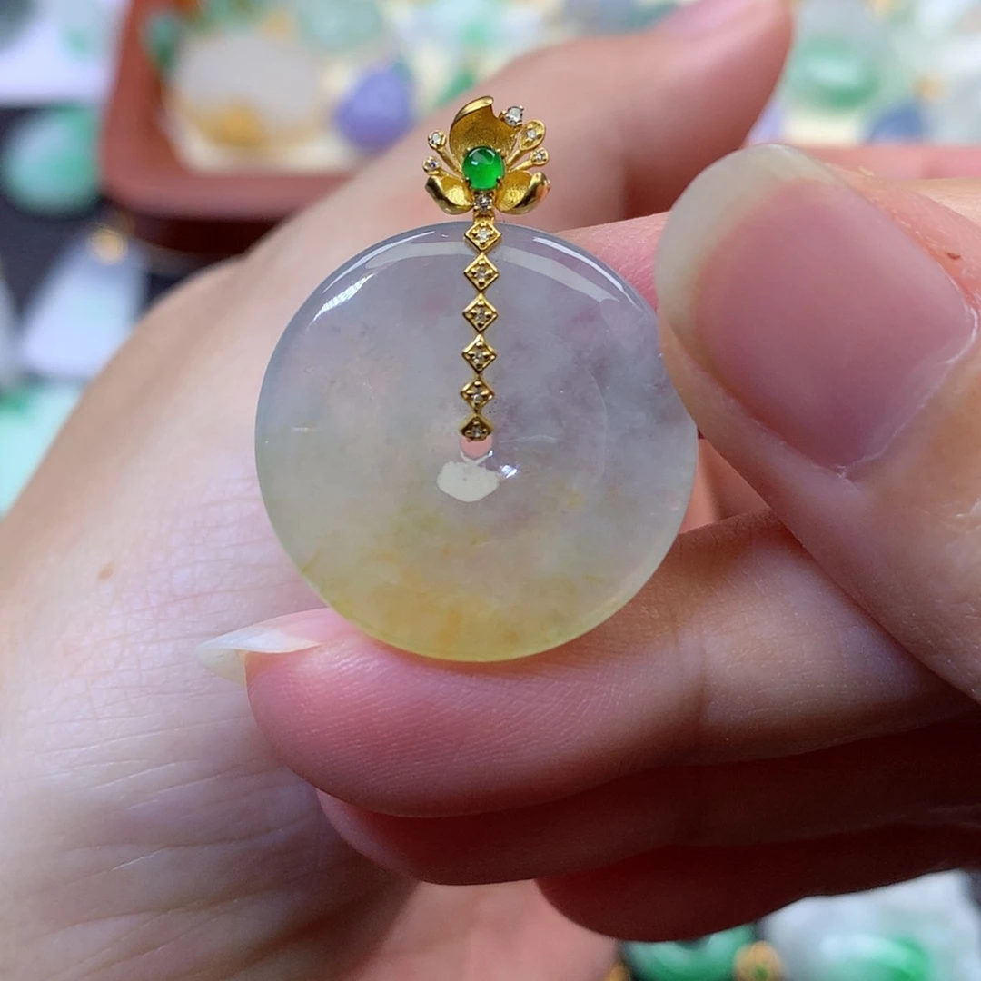 【闪购商品】吊坠(赠链)18K金镶嵌翡翠