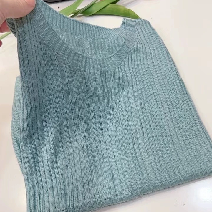 纯色简约常规款短袖圆领针织衫