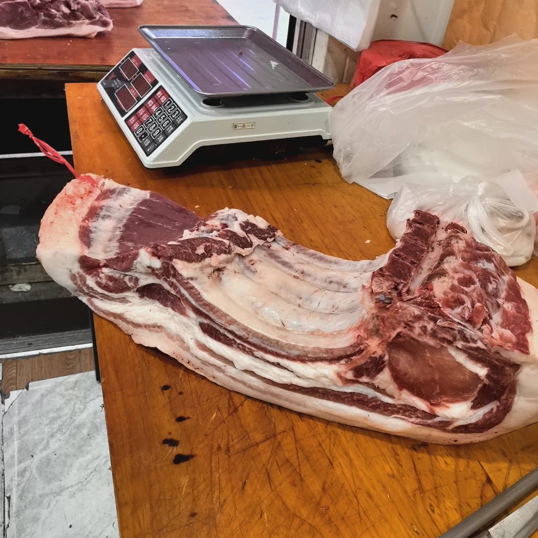 正宗恩施土猪肉，正宗粮食猪