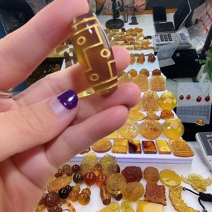 琥珀未镶嵌吊坠(不含链)天然缅甸琥珀金棕九眼天珠