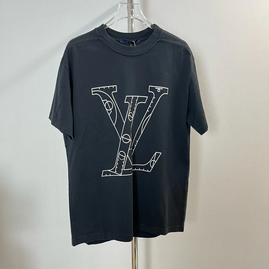 99新 LouisVuitton/路易威登 LV  黑色  短袖  95新  S码  A1621