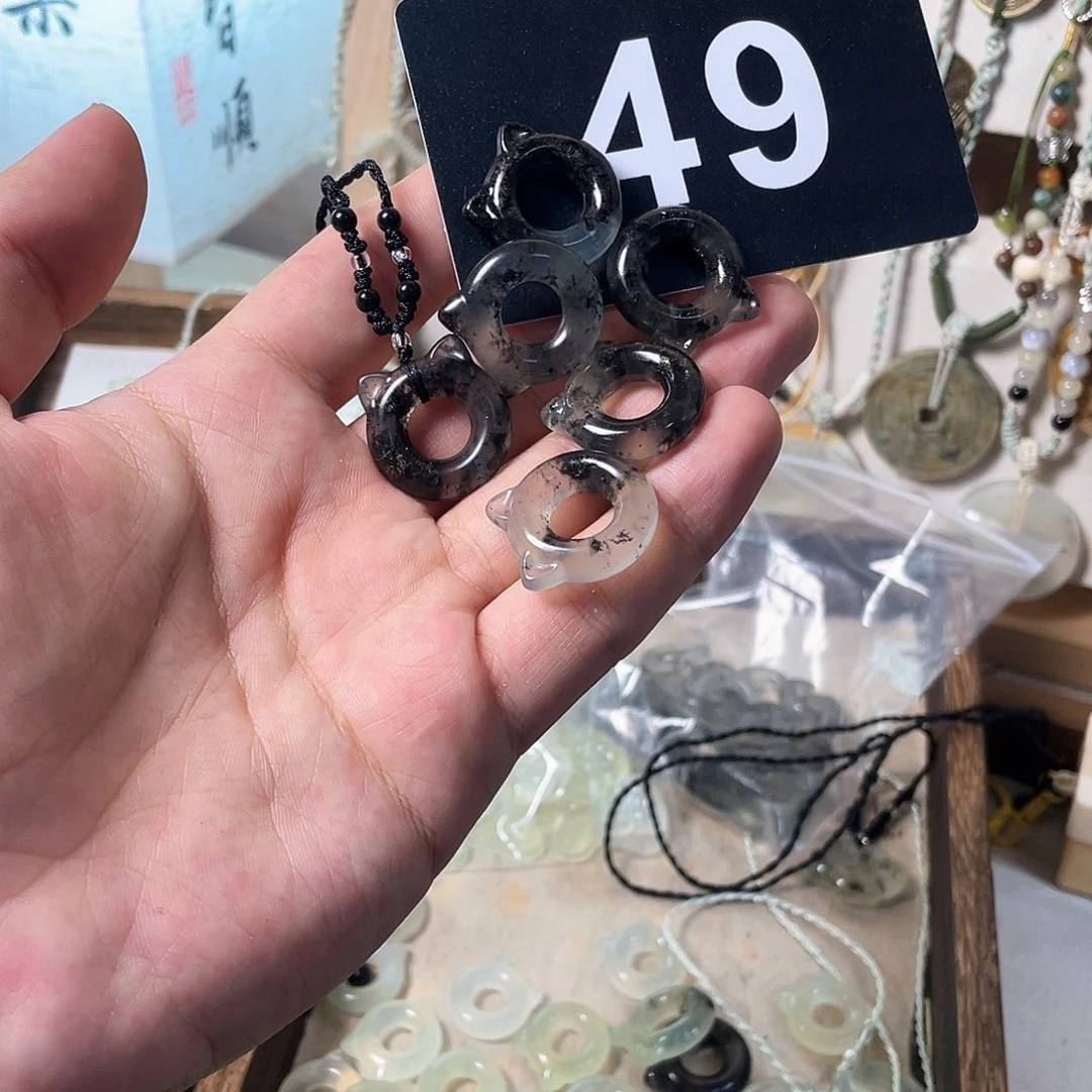 蛇纹石玉合金颈饰