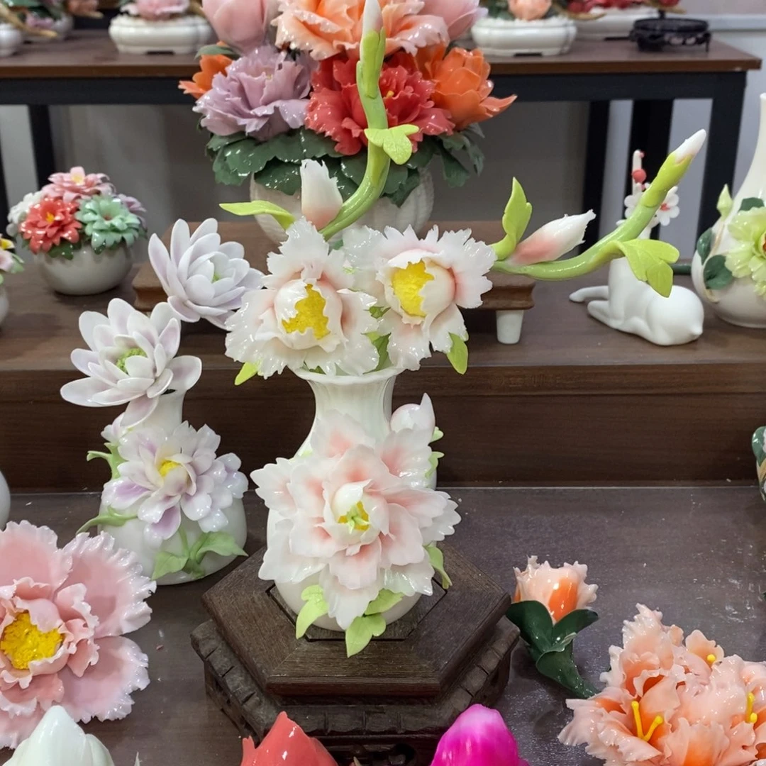 摆件陶瓷手工花摆件