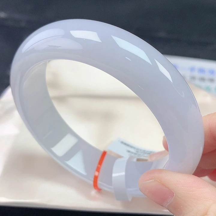 翡翠未镶嵌手镯58轮胎