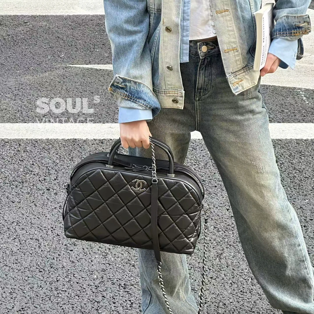 95新 Chanel/香奈儿 黑银 油蜡牛皮 2way保龄球包/621612172