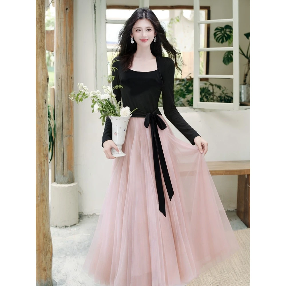 法式温柔风网纱拼接连衣裙女秋冬新款甜美气质裙子正式场合轻礼服