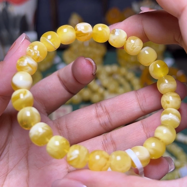 未镶嵌琥珀珠宝奇石