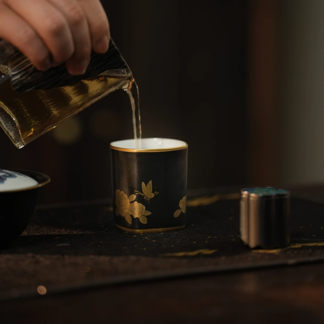 阿茶  玄黑牡丹四方杯（华隐S1350）