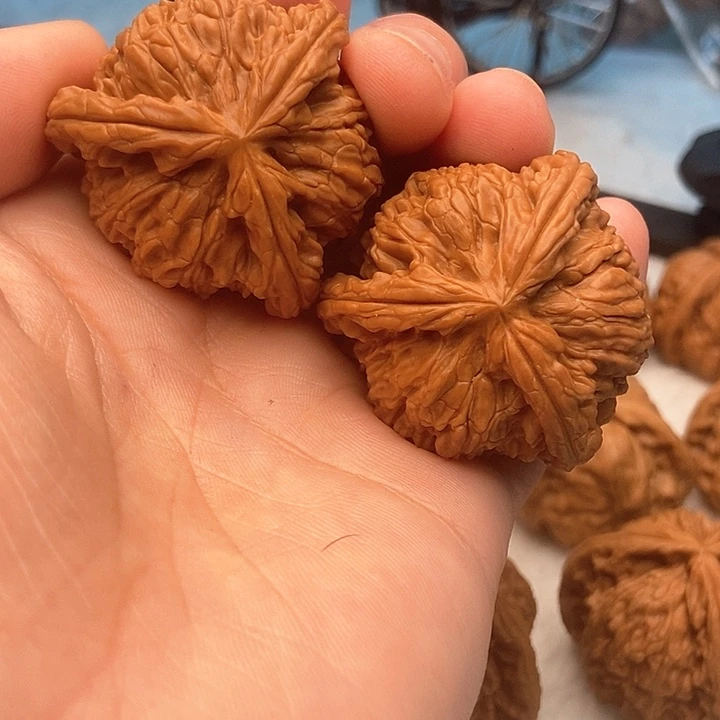 文玩核桃把件w***h三棱