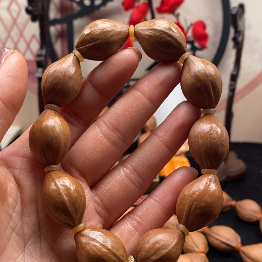 橄榄核手串/手链三面佛1.8