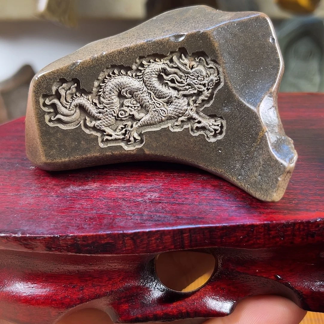 新疆戈壁石原石雕刻