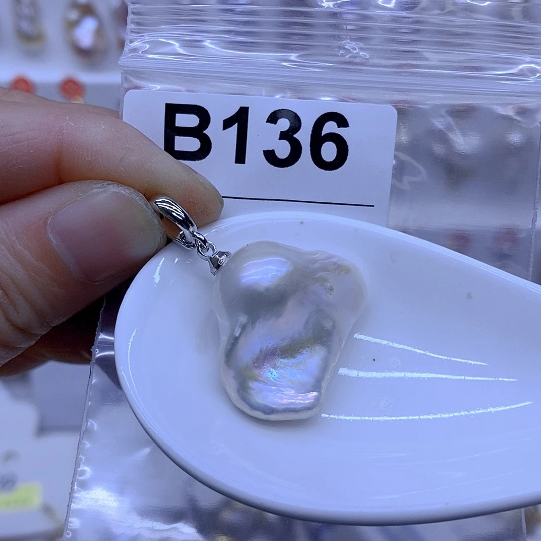 颈饰未镶嵌淡水珍珠