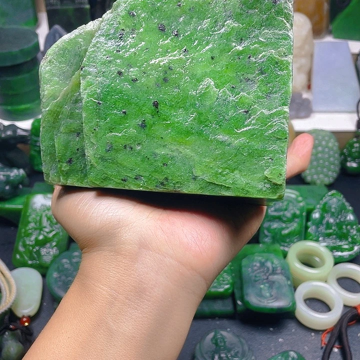 和田玉未镶嵌珠宝半成品