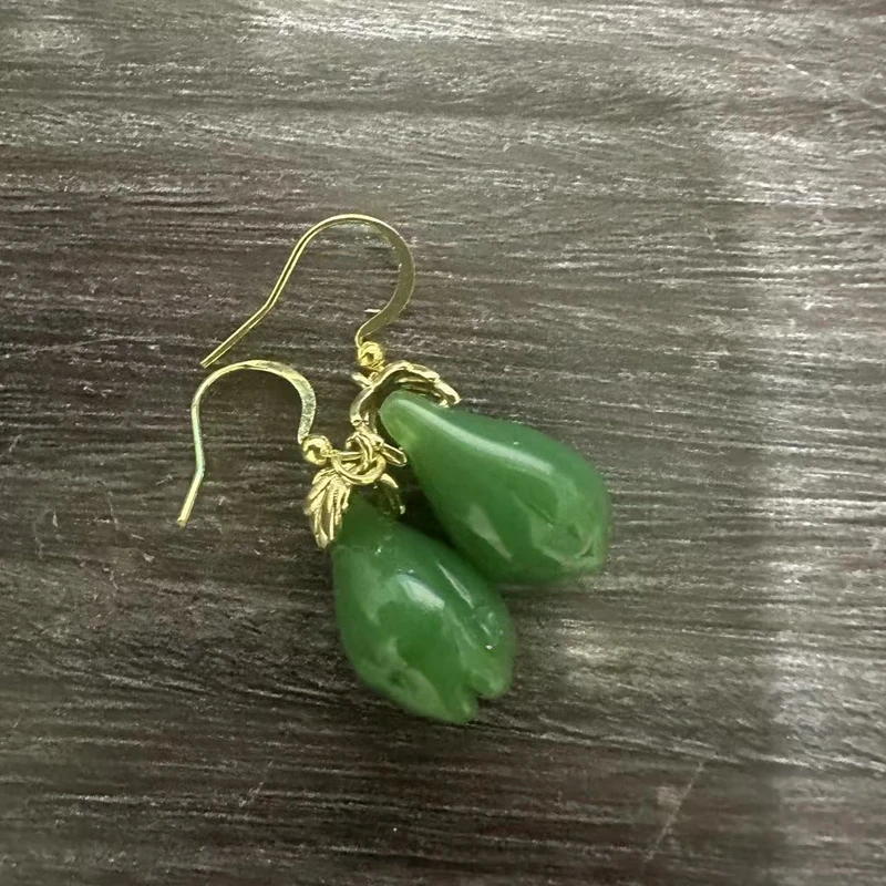 时尚百搭和田玉耳饰E93