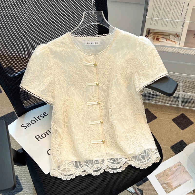 2025年夏季国风盘扣绣花短袖蕾丝衬衫女法式别致设计感花边上衣
