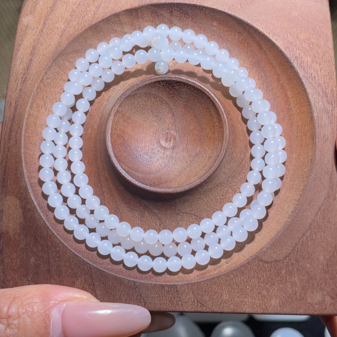 未镶嵌手链和田玉卡4