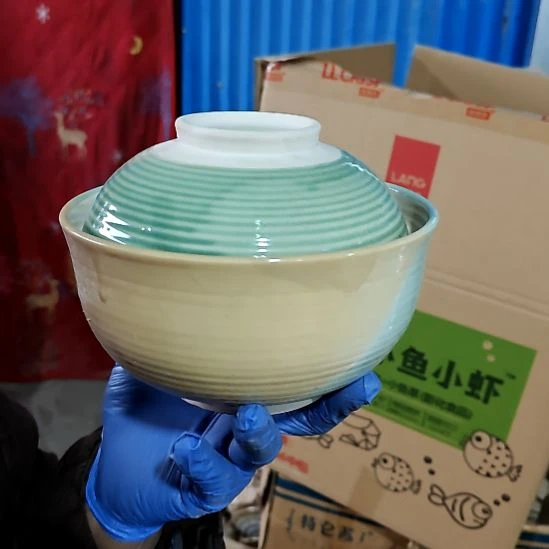 绿泥盘子碗茶壶啥都有