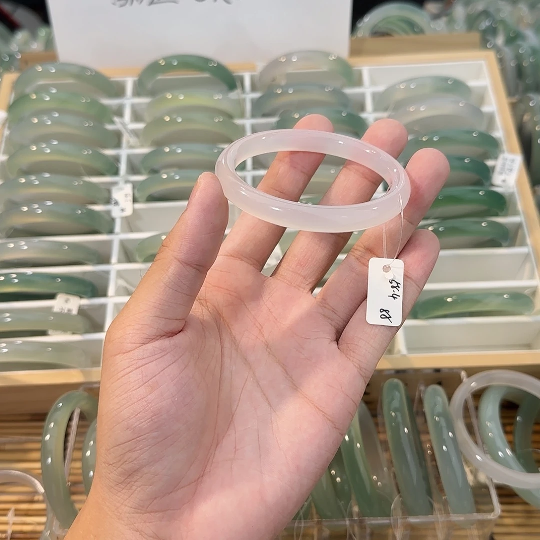 玛瑙/玉髓未镶嵌手镯圈口58.4
