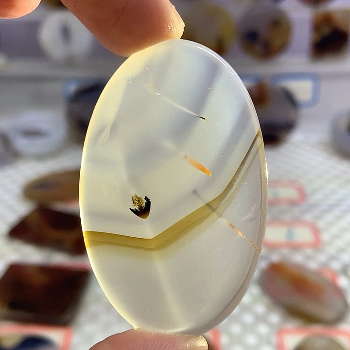 玛瑙/玉髓未镶嵌颈饰