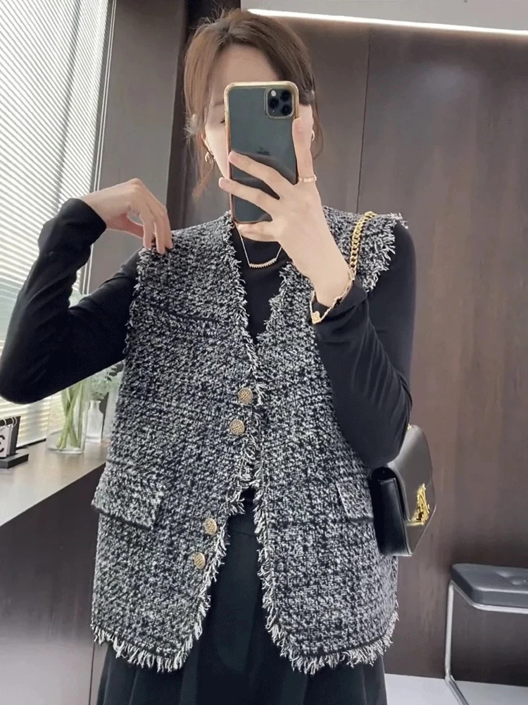 小香风流苏马甲女秋冬季新款高级感气质V领无袖坎肩外套