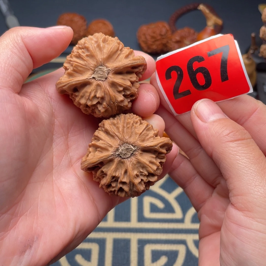 把件文玩核桃44全品宫灯267号