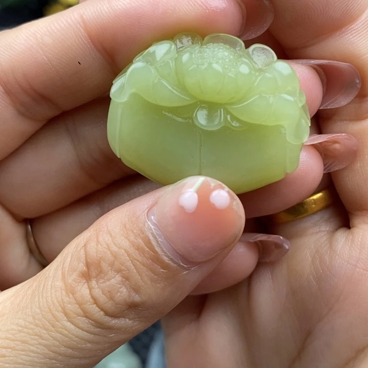 和田玉未镶嵌颈饰26