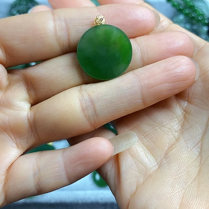 吊坠(不含链)未镶嵌和田玉（碧玉）