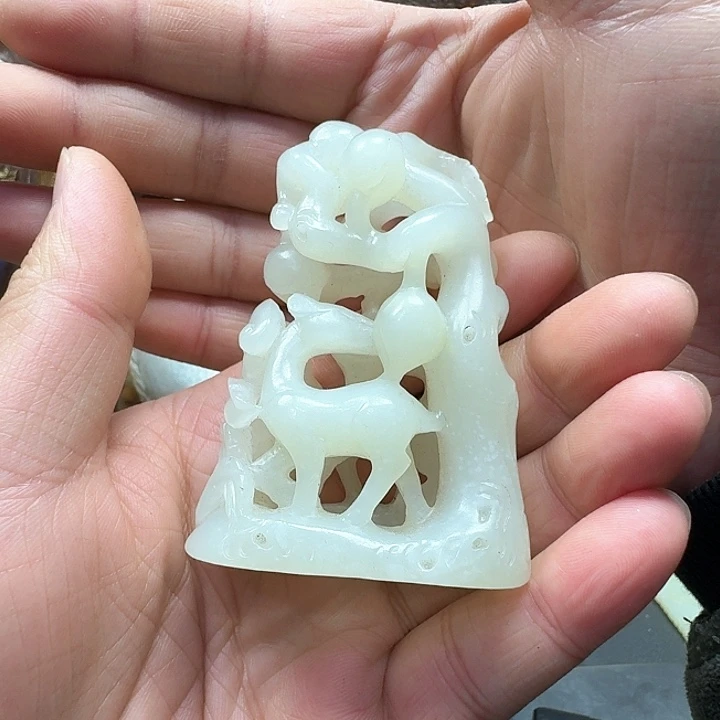 和田玉挂件未镶嵌妙**演