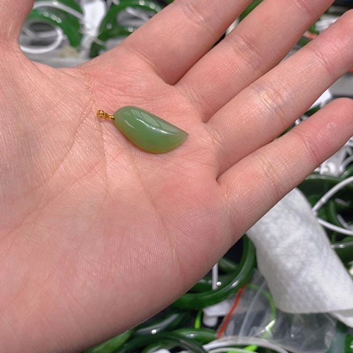 和田玉（碧玉）未镶嵌颈饰